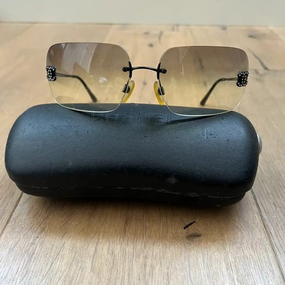 ?Auth Chanel 4017-D Rimless Swarovski double C Gradient Sunglasses BEAUTIFUL! main image 4